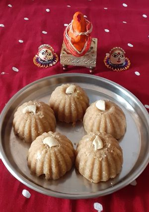 A picture of Modak.
