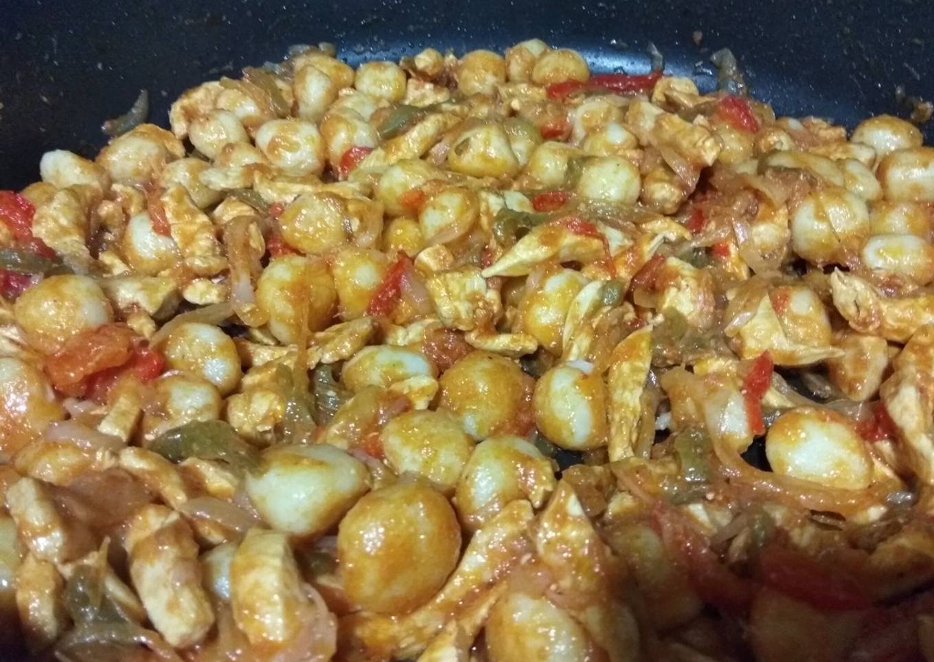 Ñoquis con pollo y verduras