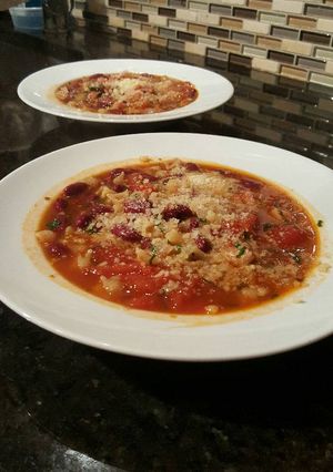 A picture of Pasta e Fagioli.