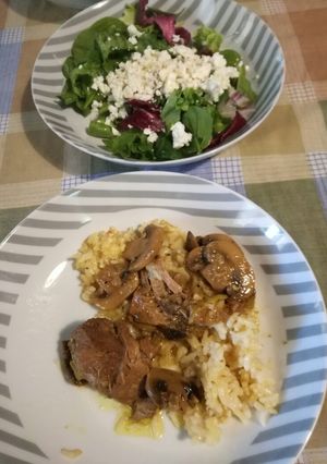 Φωτογραφία της συνταγής Χοιρινό λεμονάτο στην #κατσαρόλα με μανιτάρια και πιπεριές