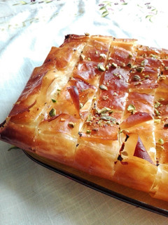 Una foto de Pastel crujiente de queso o Mutabbaq