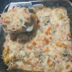 A picture of Baked Chifferi with Veggies and White Sauce.