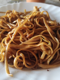 Una foto de Tallarines al wok