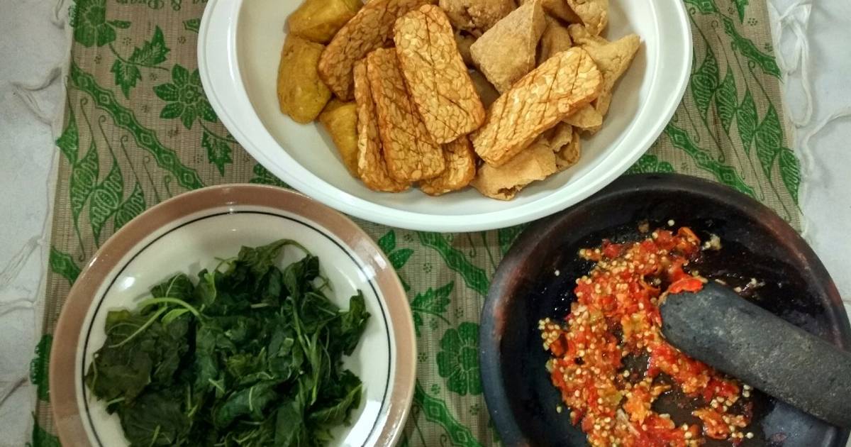 Resep Tempe tahu goreng + sambel bawang + bayam rebus oleh Nurcholis BP