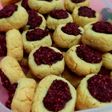 Chia-strawberries jam cookies