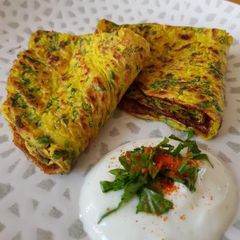 A picture of Quinoa & oat vegetable chila.