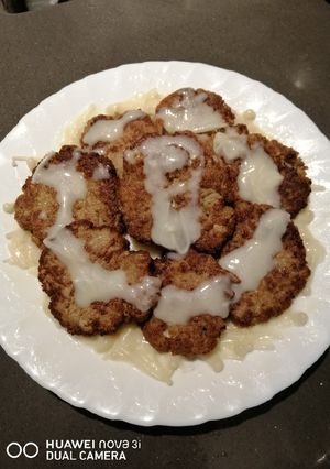 A picture of Beef Patties in White Creamy Sauce.