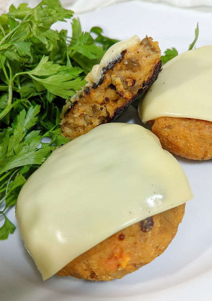Una foto de Hamburguesas de boniato y berenjena