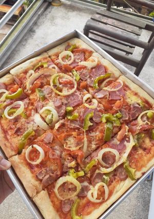 Foto resep L1mo pizza ala phd versi 24x24cm