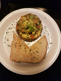 Una foto de Muffin de huevos con espinacas