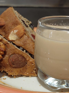Una foto de Cola de Mono chileno 🐒 (con leche condensada)