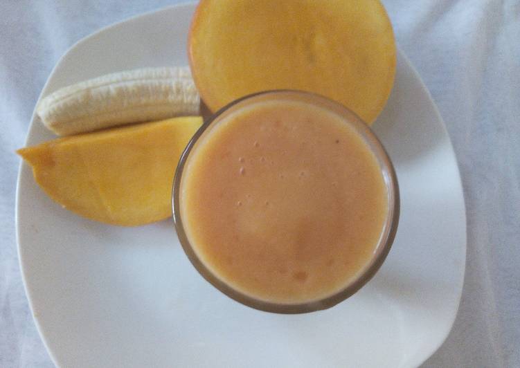 Mango, banana and watermelon smoothie