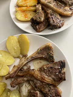 Una foto de Chuletas de Cordero al Romero en Airfryer
