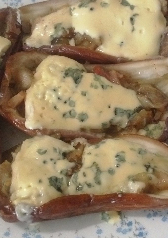 Una foto de Berenjenas en microondas con queso azul frances