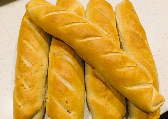 Pan francés o baguette ? Receta de Patricia Quiroga Newbery- Cookpad