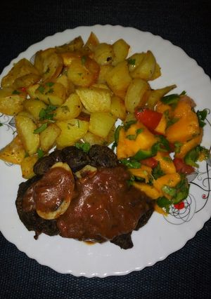 A picture of Baked spicy potatoes #festivedishescontest.