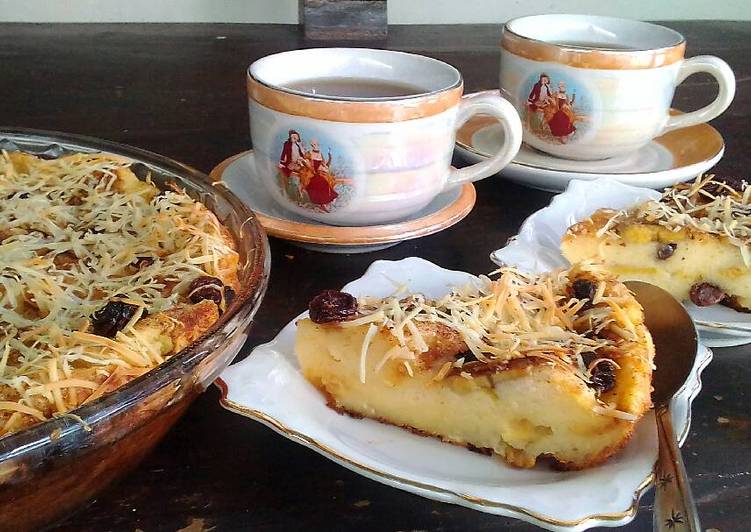 Puding Roti Tawar Pisang Kismis