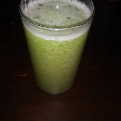 Jugo verde para quemar grasa Receta de Gloria Emma- Cookpad