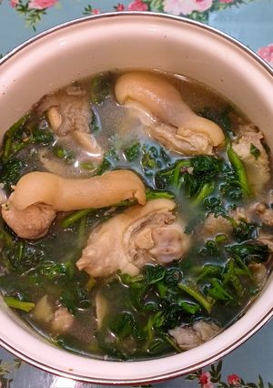 Hình của món Canh rau tầm bóp nấu móng giò.