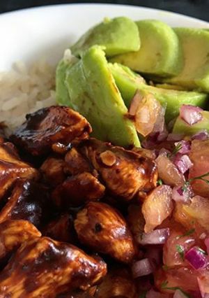 Una foto de Bowl de pollo bbq