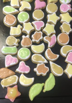 Foto resep Fancy cookies with royal icing