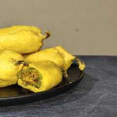 A picture of મિર્ચી ભજીયા.