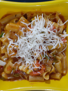 ચીઝ પાસ્તા (Cheese Pasta Recipe In Gujarati) રેસીપી મુખ્ય ફોટો