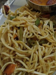 हक्का नूडल्स (Hakka noddles recipe in hindi) रेसिपी मुख्य फोटो
