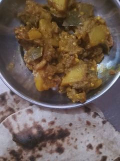 मूली बैंगन की सब्जी (mooli Baingan ki sabzi recipe in Hindi) रेसिपी मुख्य फोटो