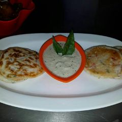 A picture of Masala 'mini' Uttapam.