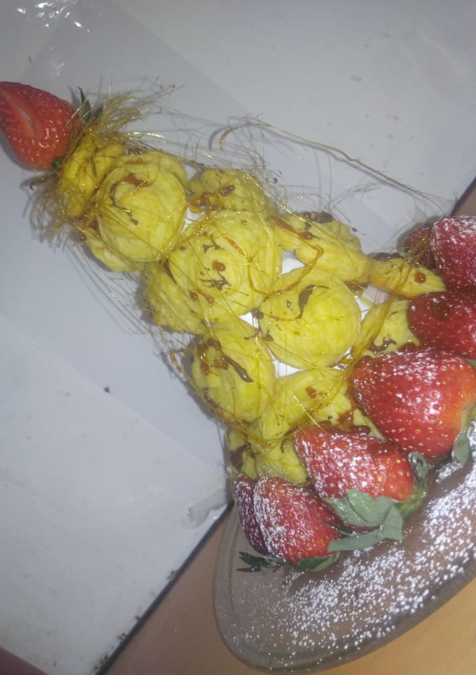 Una foto de Masa choux, pastel croquembouche