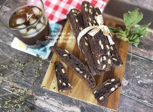 Foto resep Chocolate Pumpkin Seed Cantucci (Biscotti)