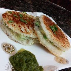 A picture of Curd sandwich.