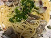 Una foto di pesto di prezzemolo