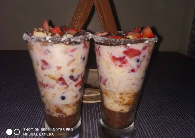 Recipe of Favorite Eggless fruit custard tiramisu fusion pudding