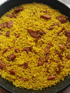 Una foto de Arroz con pavo