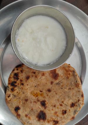 A picture of Tandoori missi roti.