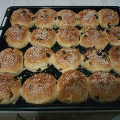 A picture of Fruit buns.