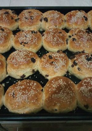 A picture of Fruit buns.