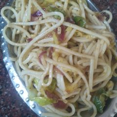 A picture of Chowmein.