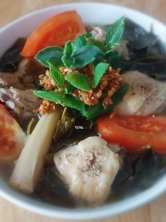 Hình của món Canh GÀ lá giang.