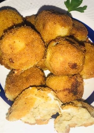 Una foto de Croquetas de berenjena con atún y queso🍆🧀