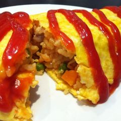 A picture of Omurice (Omelette Rice).