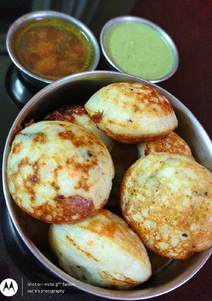 A picture of Paneer Paddu (appe).