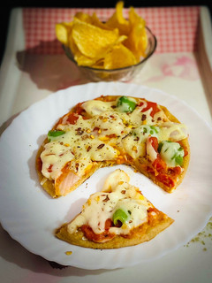 A picture of Wheat flour pizza no oven no yeast.