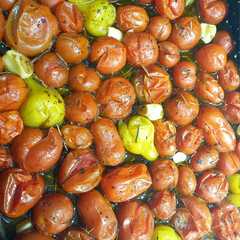 A picture of Cherrys confitados.