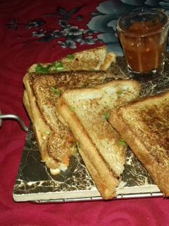 पनीर सैंडविच (Paneer Sandwich recipe in Hindi) रेसिपी मुख्य फोटो