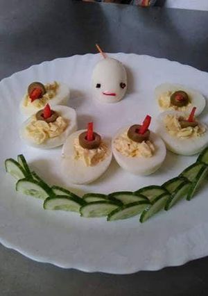 A picture of Egg salad.
