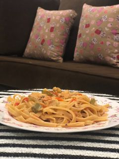 صورة لوصفة فيتوتشيني بالبينك صوص والدجاج 😋🍗🍝