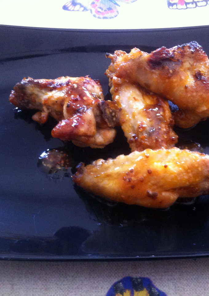Una foto de Alitas de pollo a la mexicana